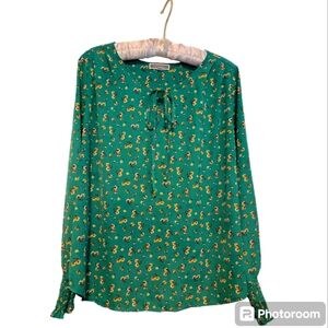 Pleione (Anthropologie) green print long sleeve lightweight blouse. Size S.